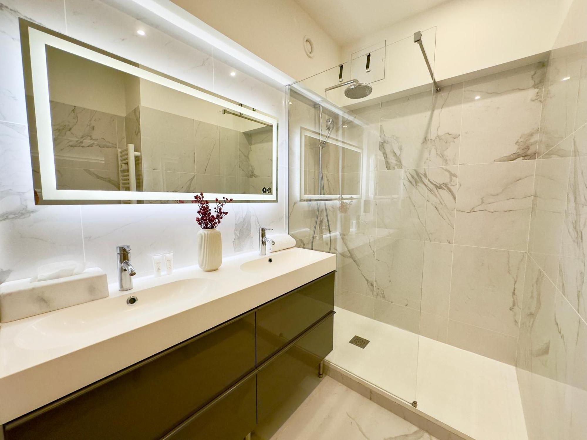 Luxueux 3 Pieces 80M2 - 2Ch - 2 Sdb - 1Mn Beach Croisette Κάννες Εξωτερικό φωτογραφία